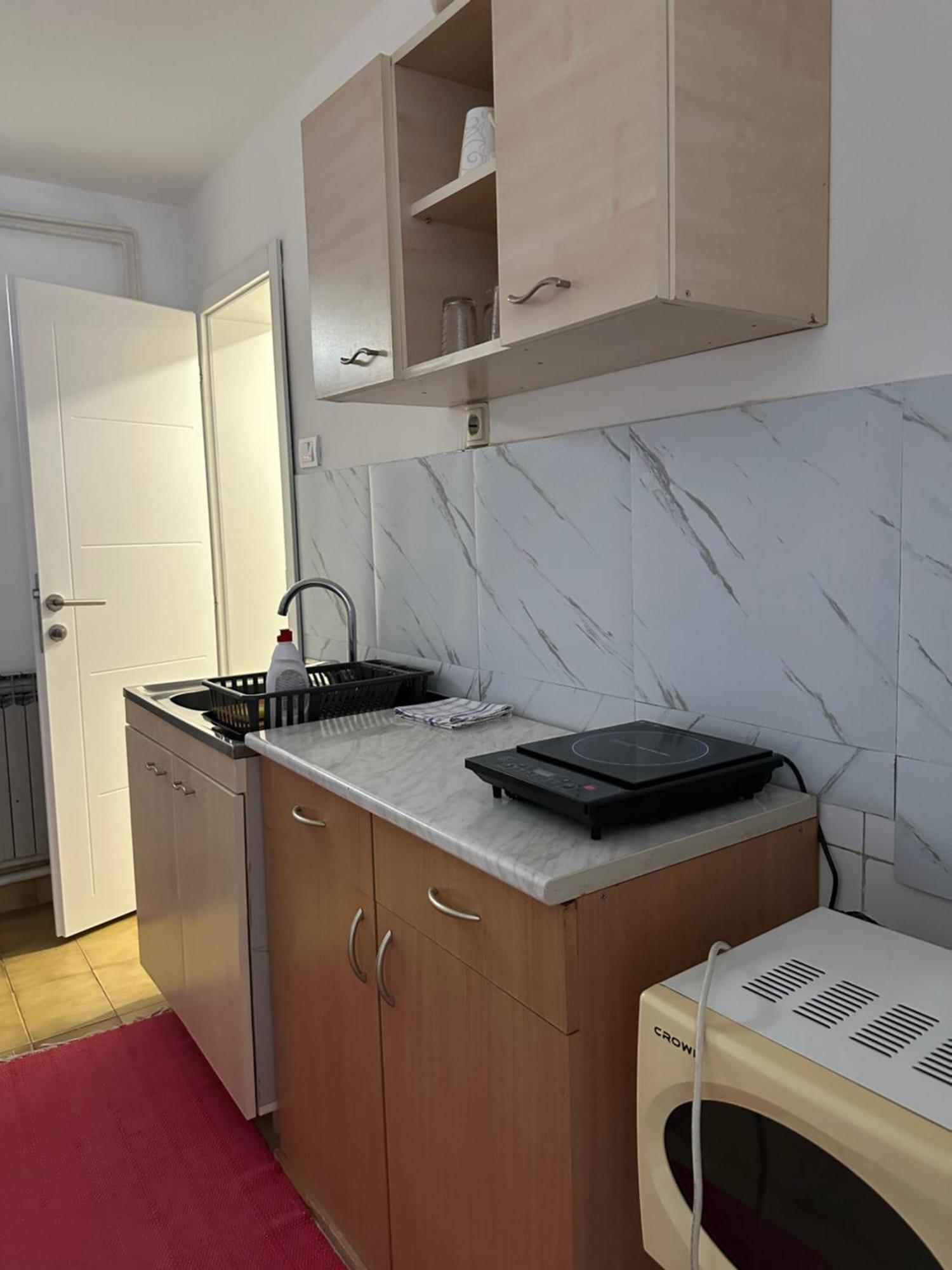 Day & Night Apartment Чуприя Экстерьер фото